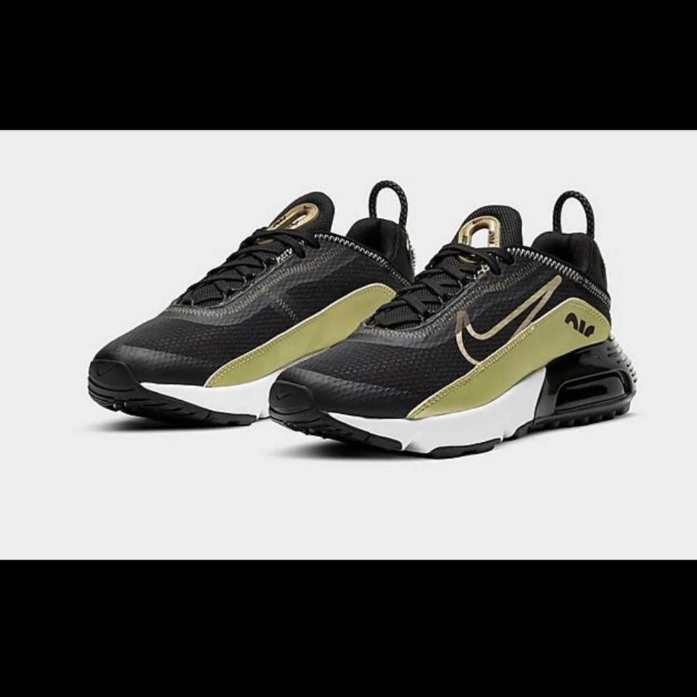 Nike air max 2090 gs size 4